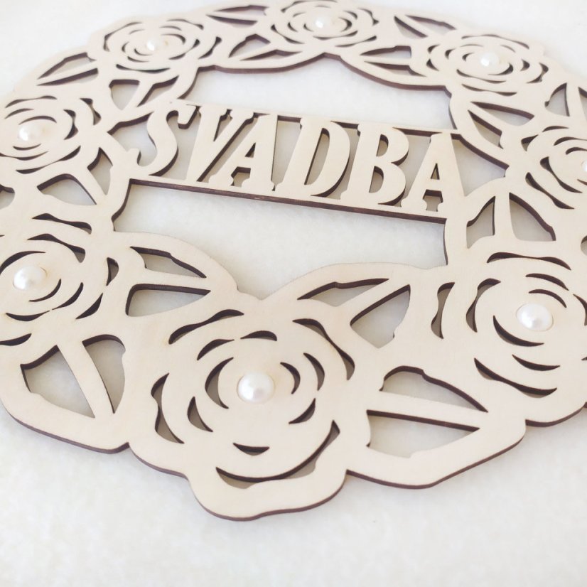 Drevený veniec s nápisom Svadba