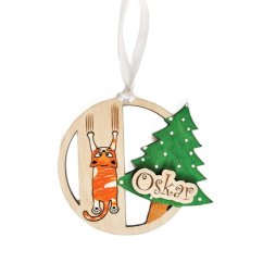 Drevená ozdoba na stromček ručne maľovaná - mačka podľa predlohy a stromček s gravírovaným menom. Drevená ozdoba na stromček ručne maľovaná - mačka podľa predlohy a stromček s gravírovaným menom.