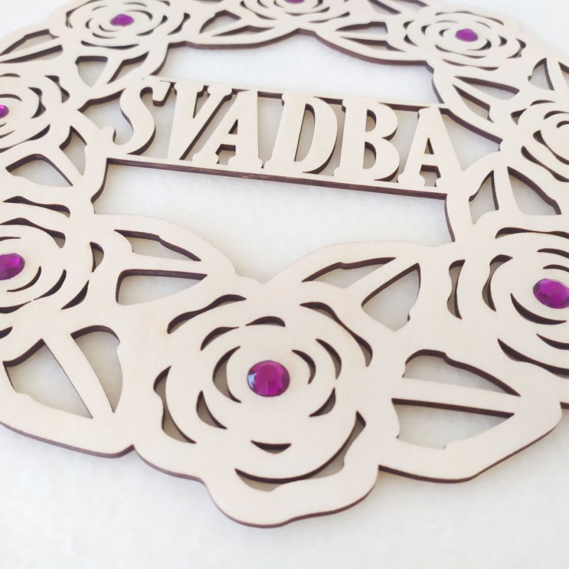 Drevený veniec s nápisom Svadba