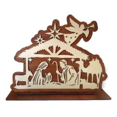 Drevený Betlehem kominácia prírodnej farby dreva a hnedej lazúry ako pozadie + podstava.