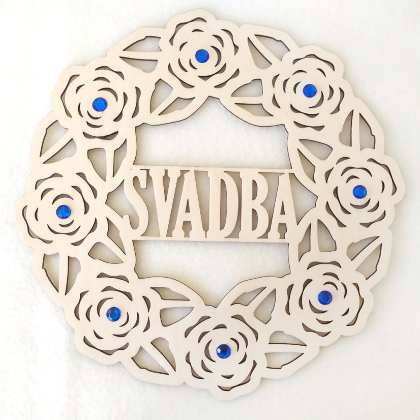 Drevený veniec s nápisom Svadba