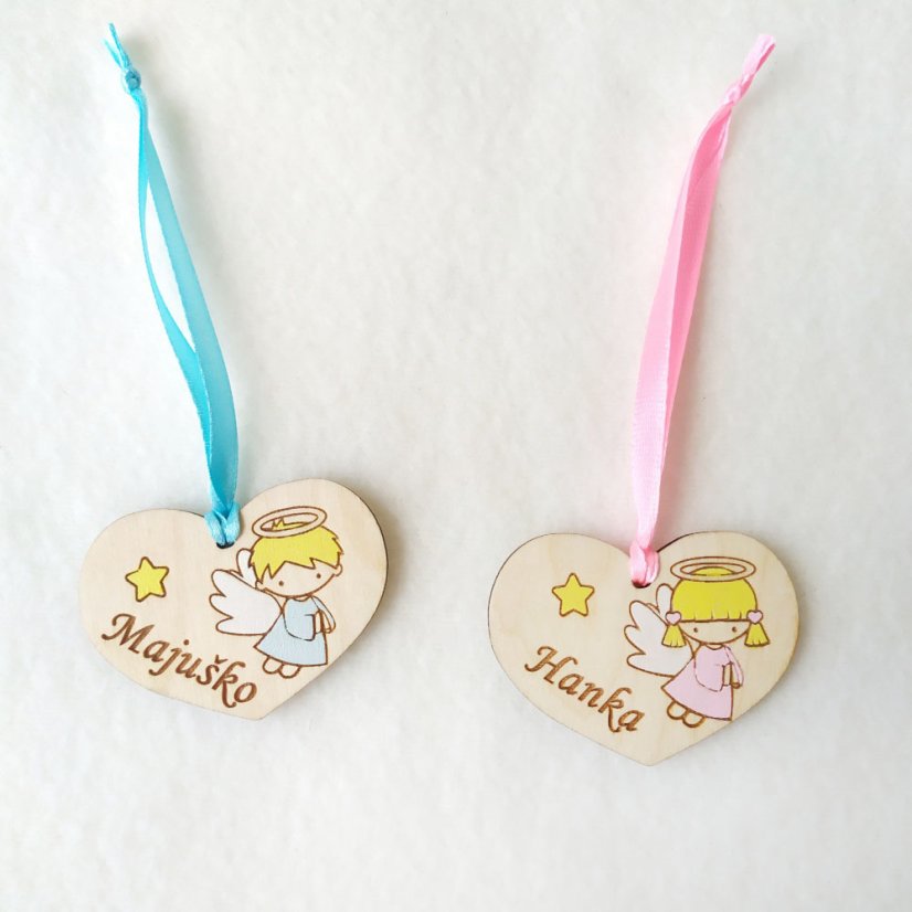 Darčeky pre deti personalizovaný prívesok srdiečko s anjelikom