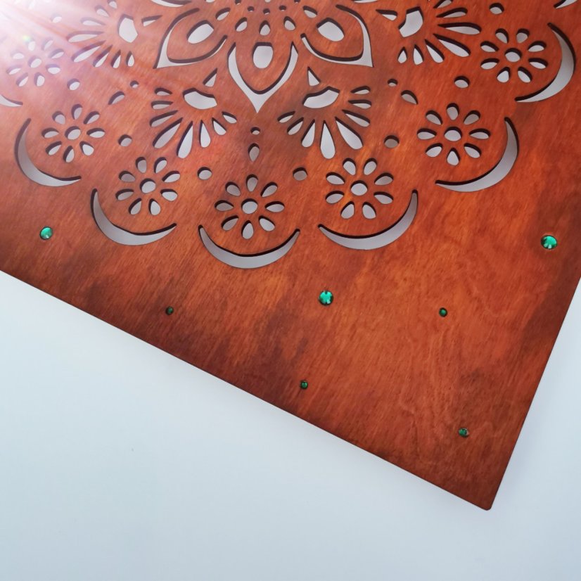 Drevená podsvietená mandala na stenu "Slnko".