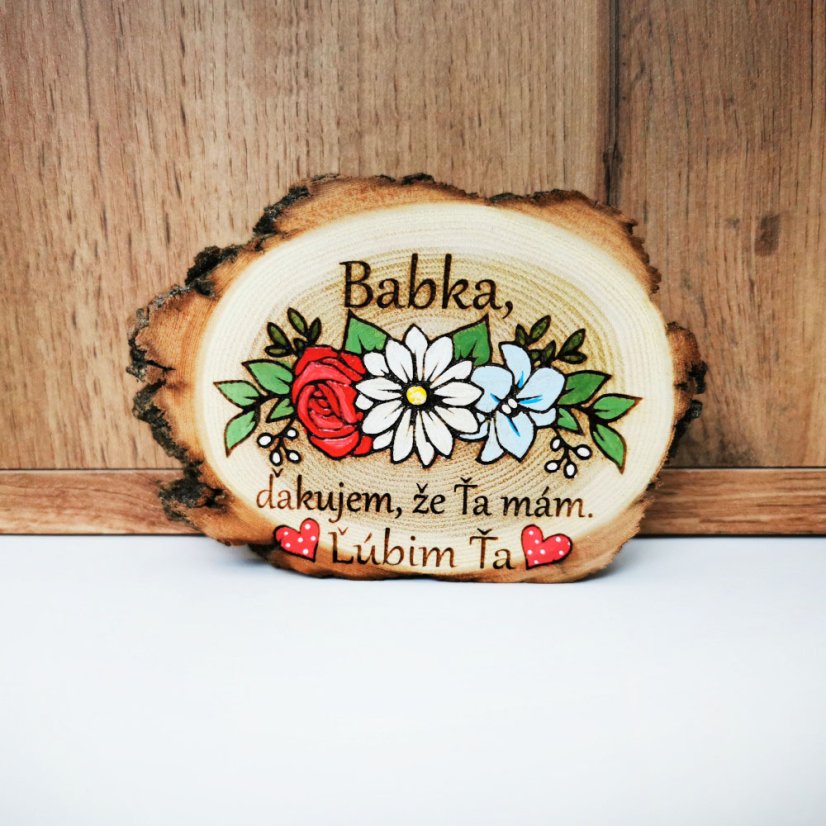 Darček pre babku – maľované agátové drevo s textom „Ďakujem, že Ťa mám“