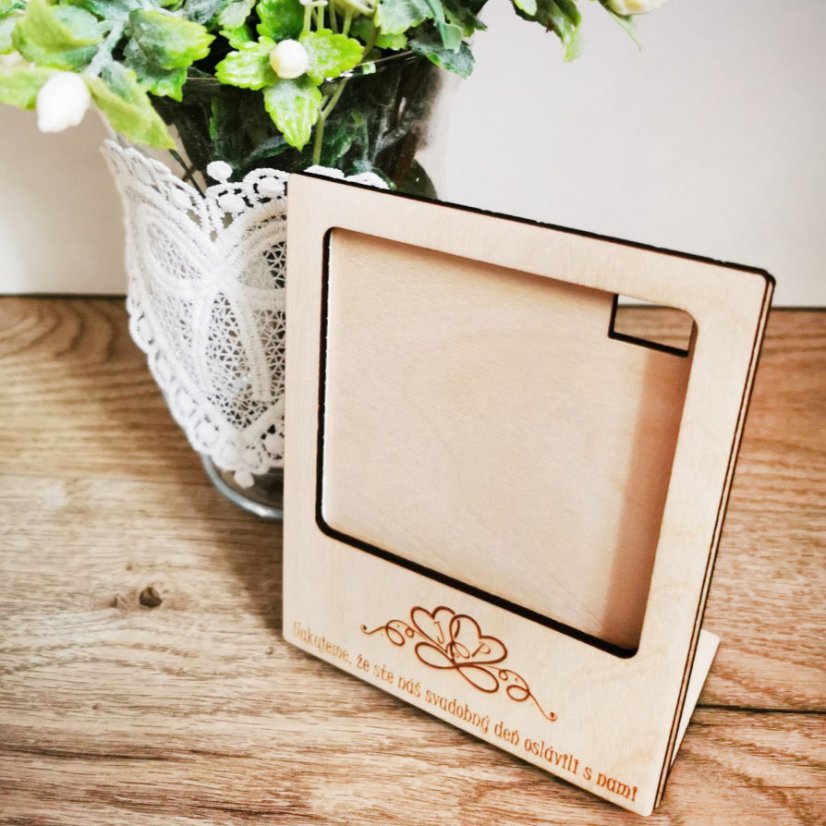 Darček pre hostí – drevený rámik na fotku