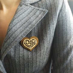 Veľká drevená brošňa srdce