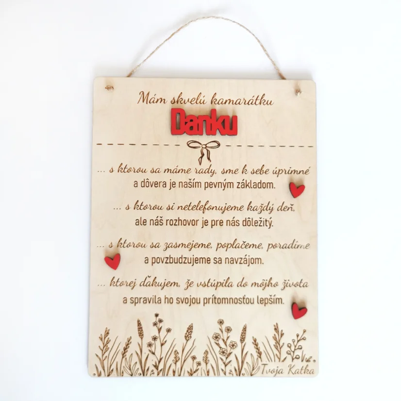 Drevená tabuľka „Mám skvelú kamarátku“