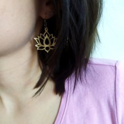 Drevené náušnice Lotosový kvet