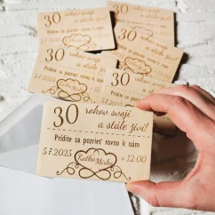 Vtipná pozvánka k slávnostnému stolu