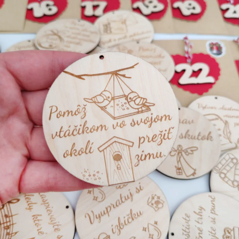 Detail jednej kartičky s aktivitou "Pomôž vtáčikom vo svojom okolí prežiť zimu".